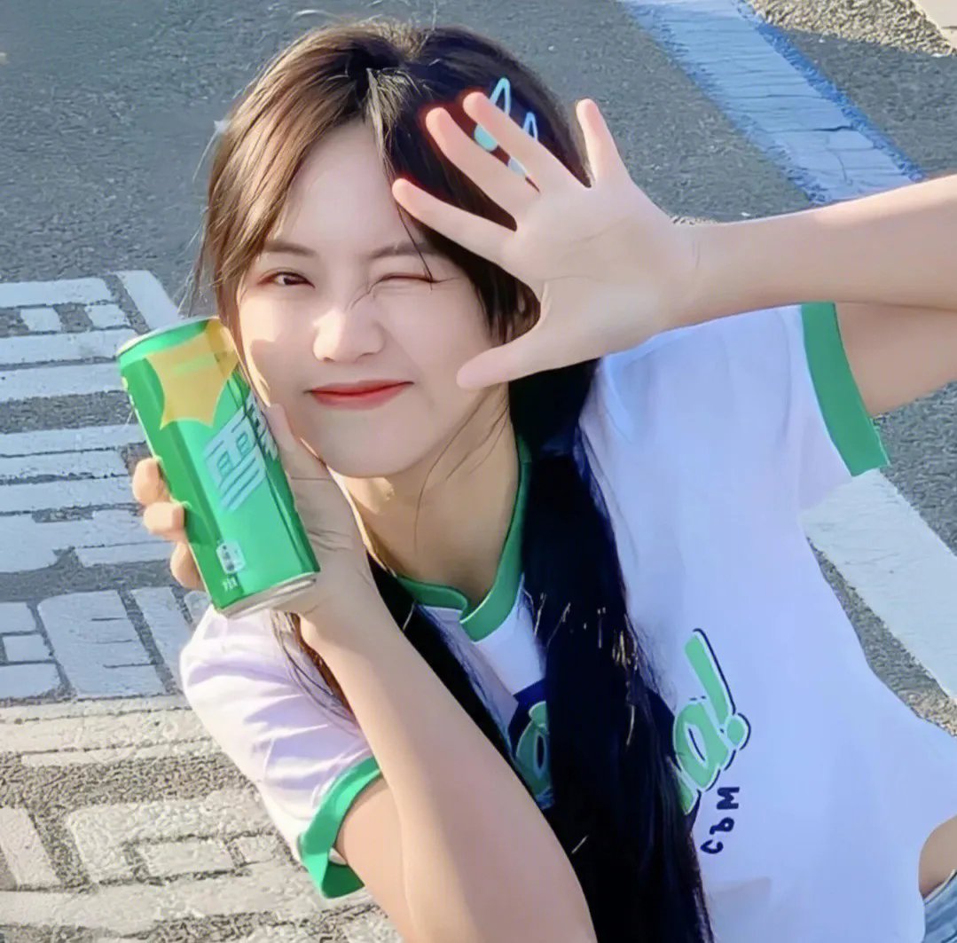 好一个侯府真千金